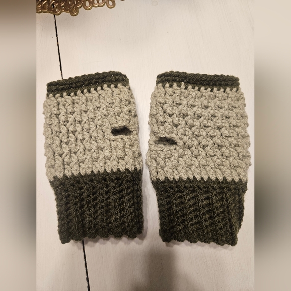 Handmade Crocheted Ribbed Brim Cat Ear Beanie and Fingerless Gloves Set. - Picture 4 of 7